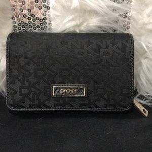 DKNY Wallet